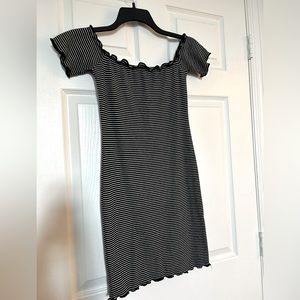 Black & White Striped Maxi Dress (Large)